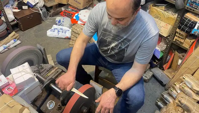 Enginar Hasatının Sırrı: Bıçakçıların Alışkanlıkları ve El Becerileri