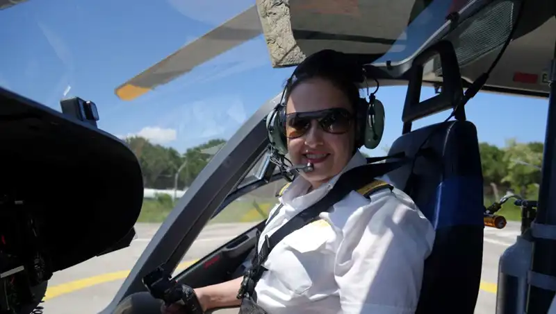 Türkiye'nin Tek Kadın Ambulans Helikopter Pilotunun İnanılmaz Hikayesi