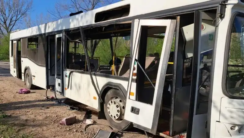 İşçileri Taşıyan Otobüse Rus Saldırısı: 9 Ölü, Onlarca Yaralı