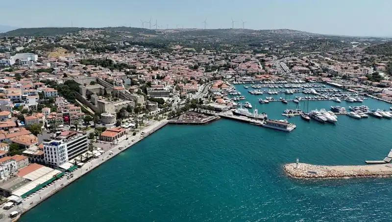 İzmirliler Su Kesintilerine Karşı Nude Kolileri Kapış Kapış Aldı