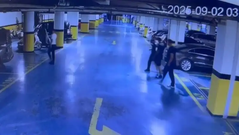 İzmirli Tekstilci Kaçırıldı: Bağcılar'da Fidye İçin İz Sürüldü