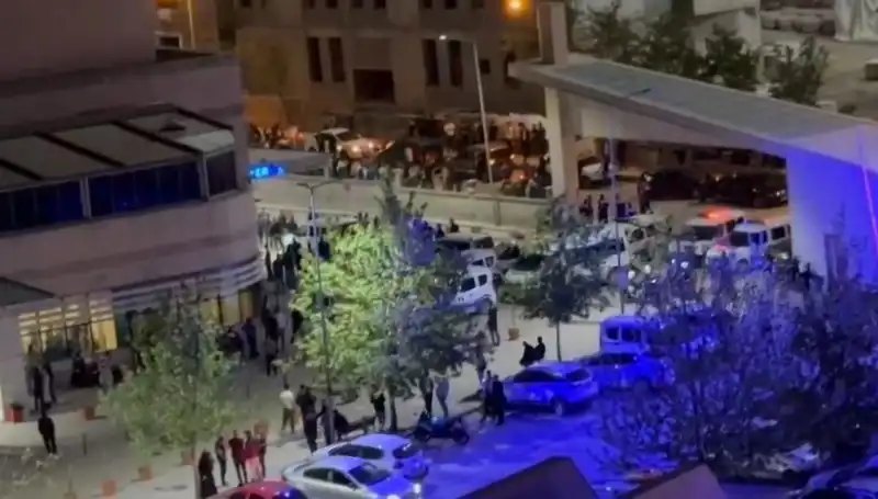 Halay Başında Kanlı Kavga! Bıçaklama ve Saldırı Olayları Şaşkına Çeviriyor