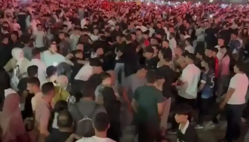 Geceyi Kanlı Bitiren Konser: Bıçaklı Kavga İki Tarafı Yaraladı