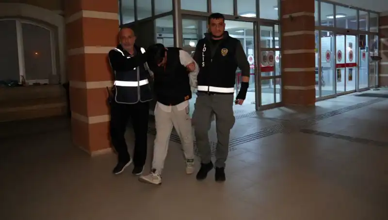 Korkunç Vahşet: Hamile Eşinin Cesediyle 10 Gün Yaşayan Koca Tutuklandı