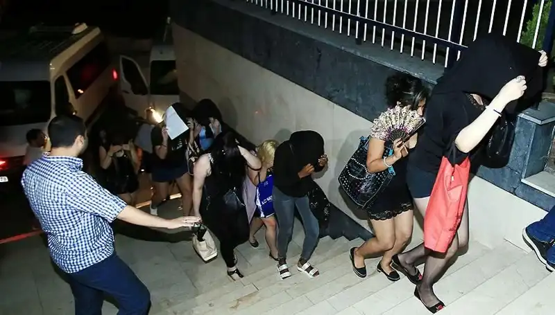 Düzce’de Fuhuş Operasyonu: 5 Zanlı Gözaltında