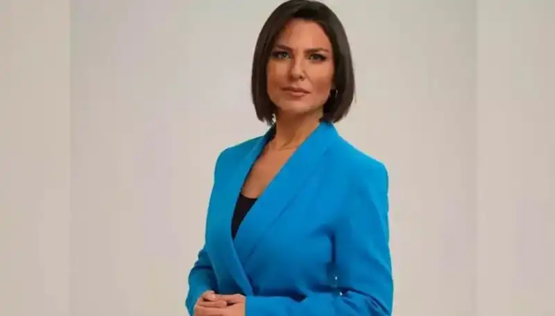 Ece Üner: Medyada Parlayan Yıldız ve Yaşam Öyküsü