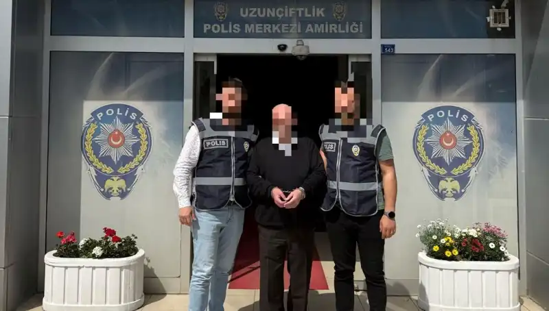 10 Farklı Aranma Kaydı Olan Zanlı, Çocuk Parkında Yakalandı