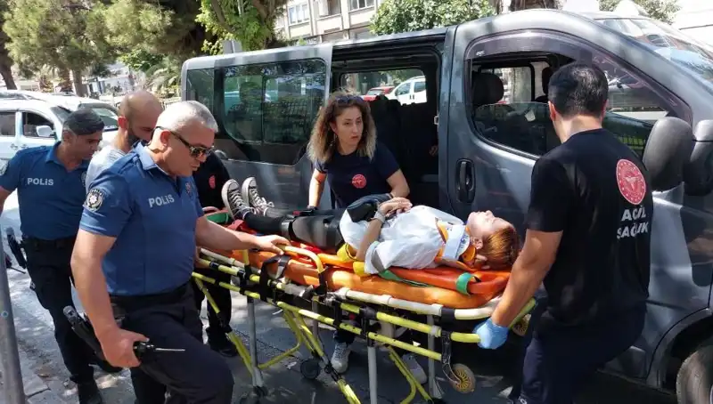 Samsun'da Minibüs Kamyona Çarptı: Kaza Anı ve Sonrası