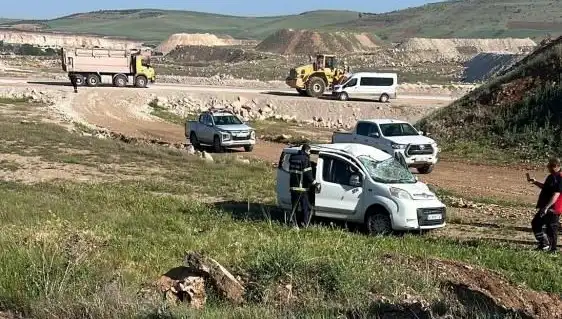 Mardin'de Feci Kaza: Dört Kişi Yaralandı, Olay Anı Kamerada
