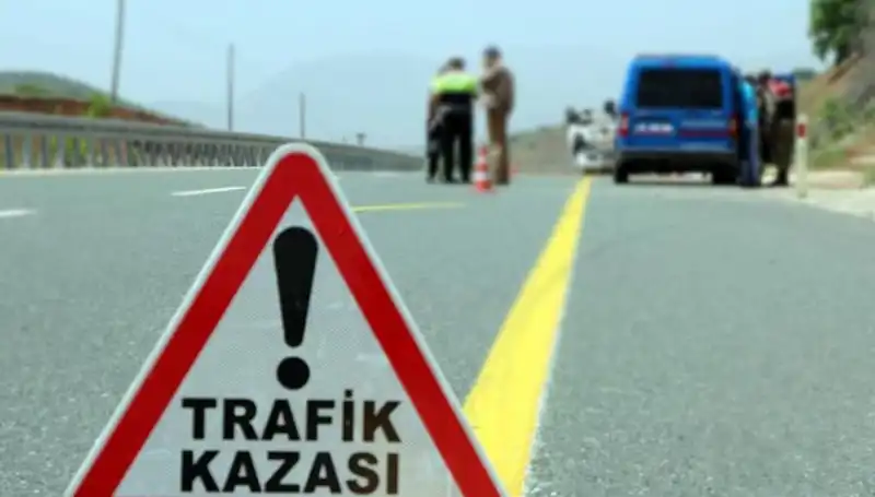 Bitlis'te Art Arda İki Kaza: 19 Yaralının Yüzde 70'i Çocuk!