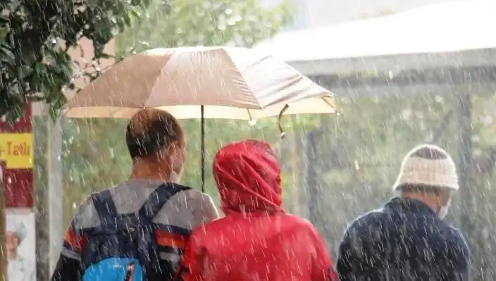 Aydın İçin Meteorolojiden Şiddetli Sağanak Yağış Uyarısı Geldi!