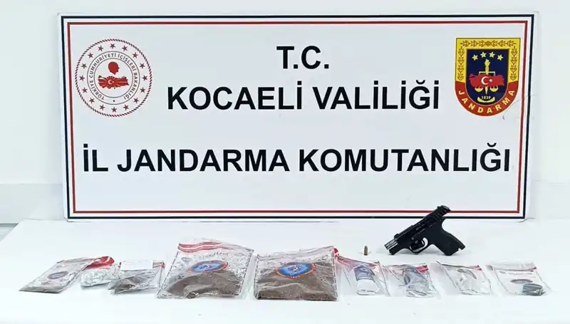 Kocaeli'de Dev Uyuşturucu Operasyonu: Yüzlerce Kilo Esrar Ele Geçirildi