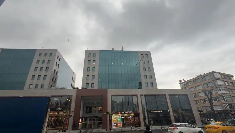 İBB Medya AŞ'ye Çarpıcı Polis Baskını: Bilgisayarlara El Konuldu!