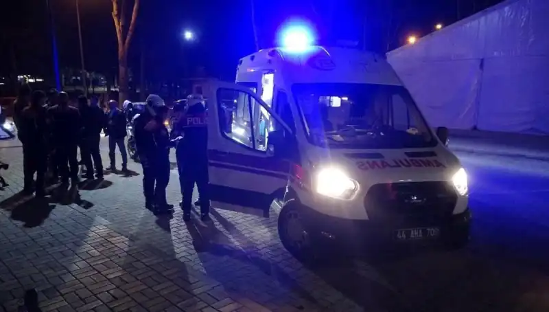 Parkta Silahlı Kavga! İki Grup Arasında Şiddetli Çatışma Meydana Geldi