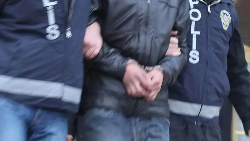 Konya'da Dev Dolandırıcılık Çetesi Çökertildi: 13 Gözaltı!
