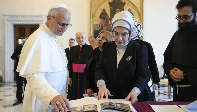 Emine Erdoğan ve Papa Leo'nun Görüşmesi: Gazze'nin Geleceği İçin Kritik Adımlar