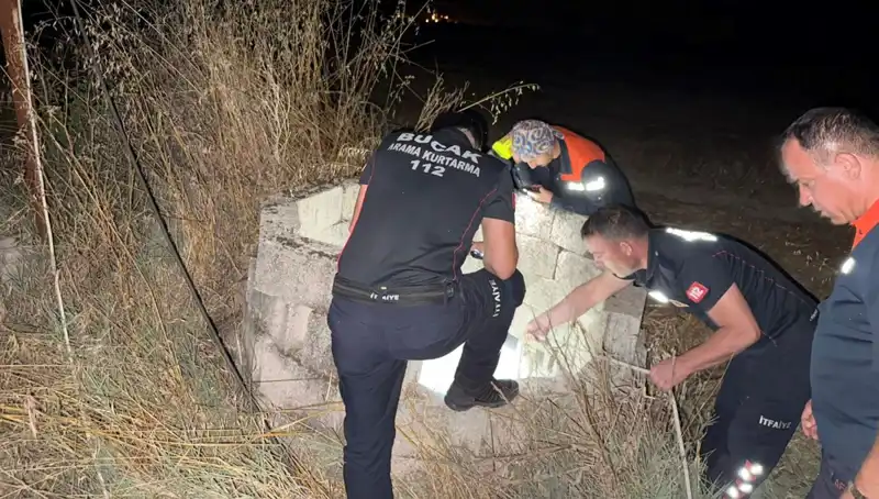 Burdur'da Kuyuya Düşen Kedi İtfaiye Tarafından Kurtarıldı
