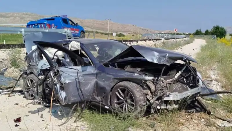 Sivas’ta Feci Trafik Kazaları: 9 Kişi Yaralandı