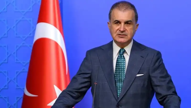 Özgür Özel'in Sözlerine Çelik'ten Sert Tepki: Seviye Düşüklüğü Eleştirisi